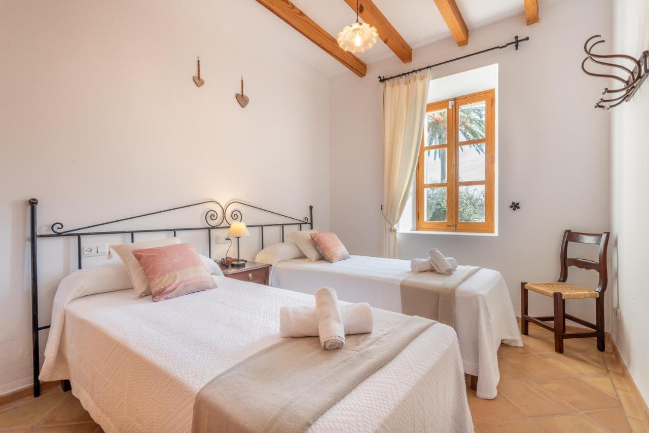 Es Castellot Vell Hébergement de vacances *